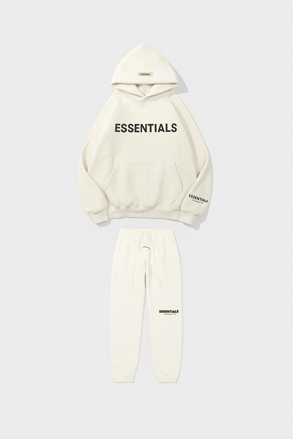 Essentials Trainingspak – Comfortabel & Trendy